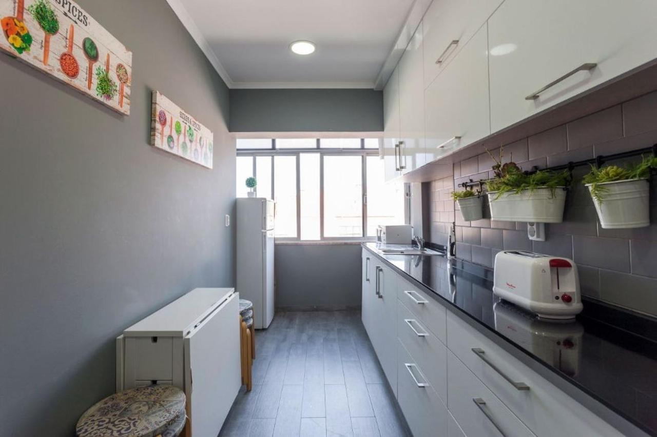 Be Local - Apartment With 2 Bedrooms In Moscavide - Lissabon Exterior foto
